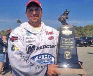 Howes Wins Bassmaster Open on Toho