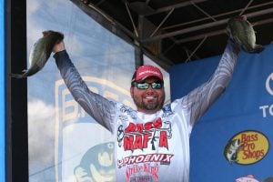 Hackney Wins Elite Series on Cayuga Lake