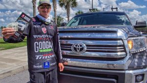 Connell Claims Bonus Bucks at Toyota Heavy Hitters