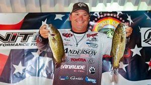 Roy Hawk Wins 2015 US Open on Lake Mead