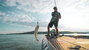 Swindle Signs with 13 Fishing
