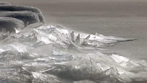 Lake Superior Ice Stacking [Video]