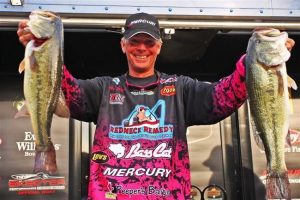 Short Cranks His Way to Comeback Win on Table Rock