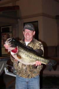The Buzz That Won’t Go Away |16-pound Bass Caught