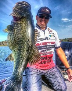 Hanold Lands 17-pound Bass