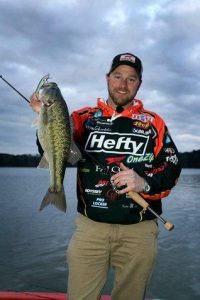 McClelland signs with Stratos