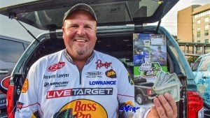 Lawyer Wins LEER Cover Cash, Toyota Bonus Bucks at FLW Cup