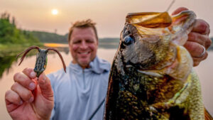 How to Find Bass on New Lakes | Frog and Jig 1-2 Punch