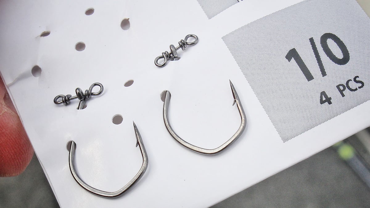 drop shot bass fishing hooks in package