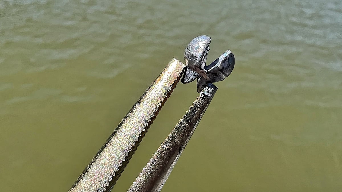bass fishing split shot
