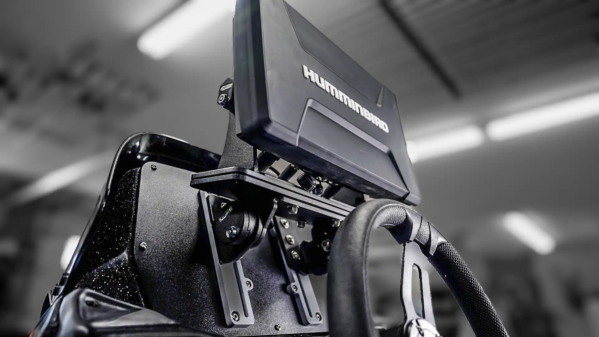 BoatEFX-SingleConsole-mount_review