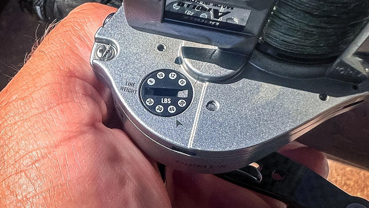 Okuma X-Series Baitcasting reel line gauge