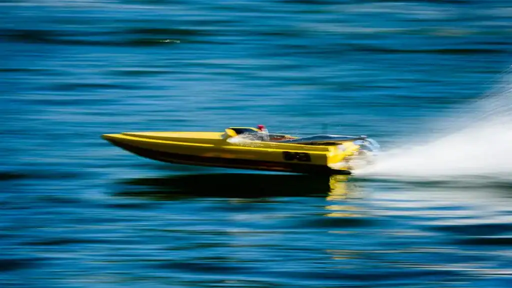 speed boat