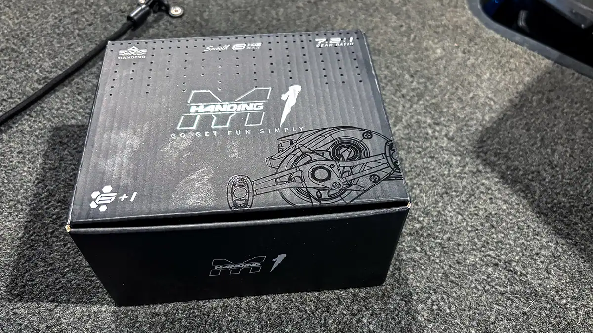 Handing M1 Baitcasting Reel box