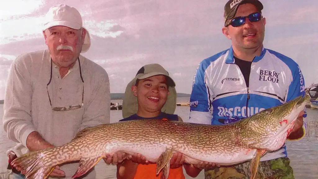Mens junior world record northern pike IGFA