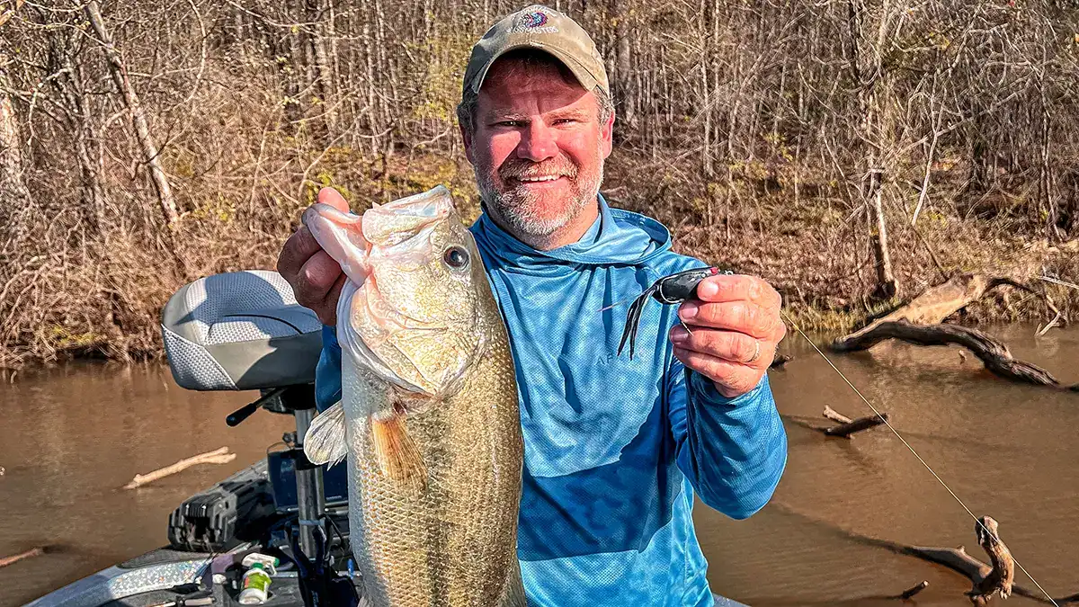 Shaye Baker bass fishing