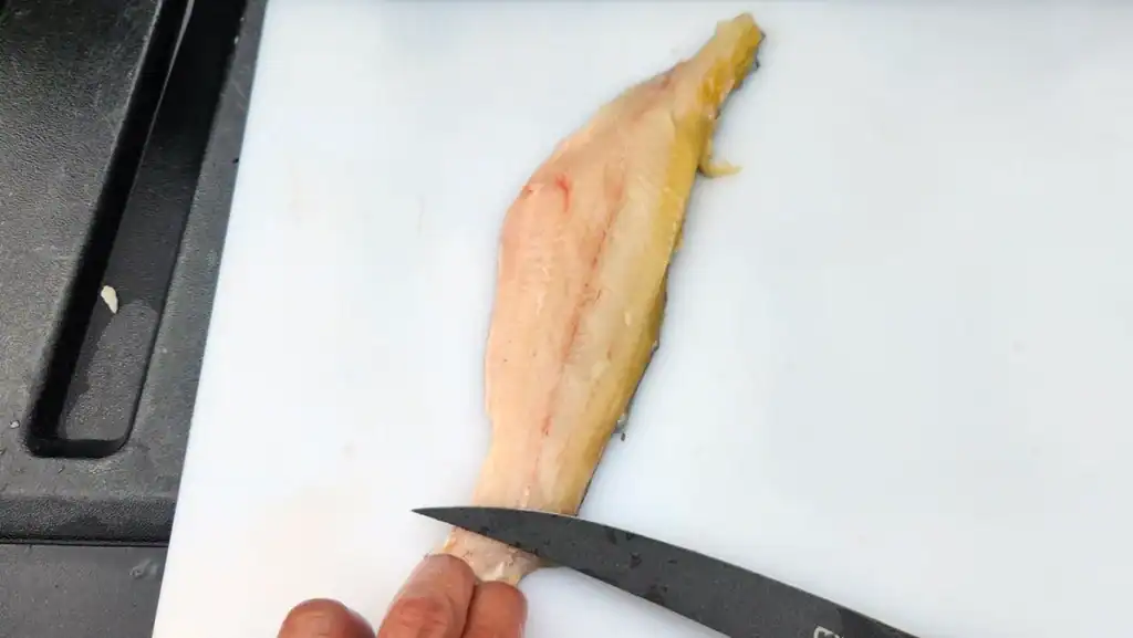 remove skin from catfish fillet