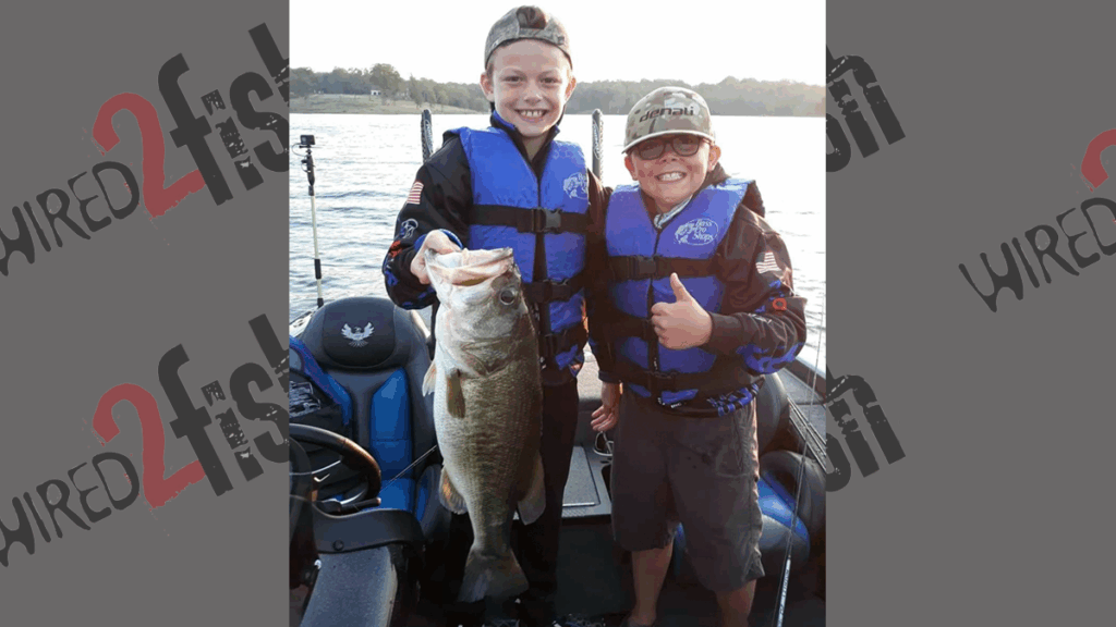 Bo Hollen and Ari Clark