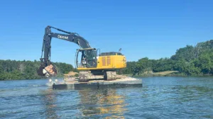 floating excavator