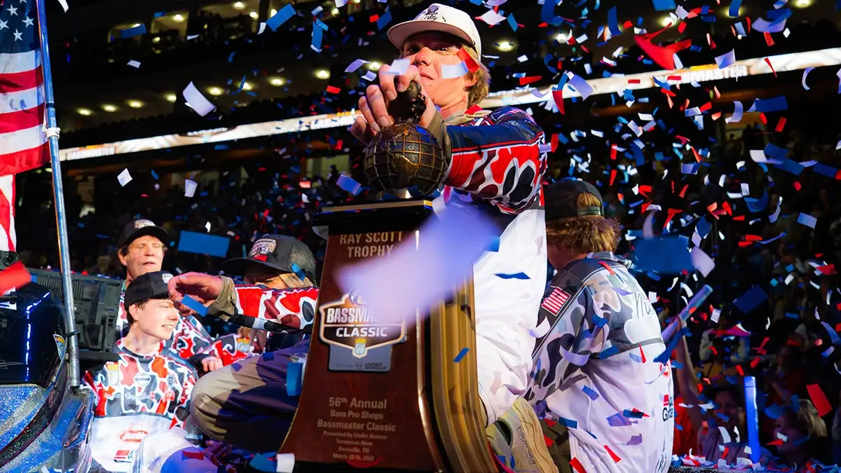 Dylan Nutt with the Ray Scott trophy.