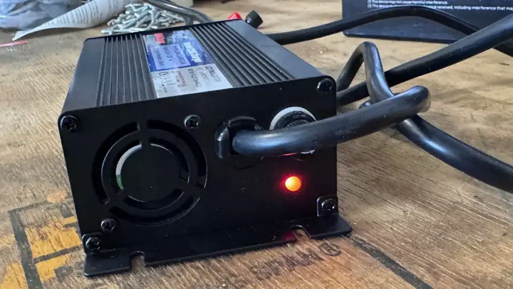 Millertech Battery Charger Status Light