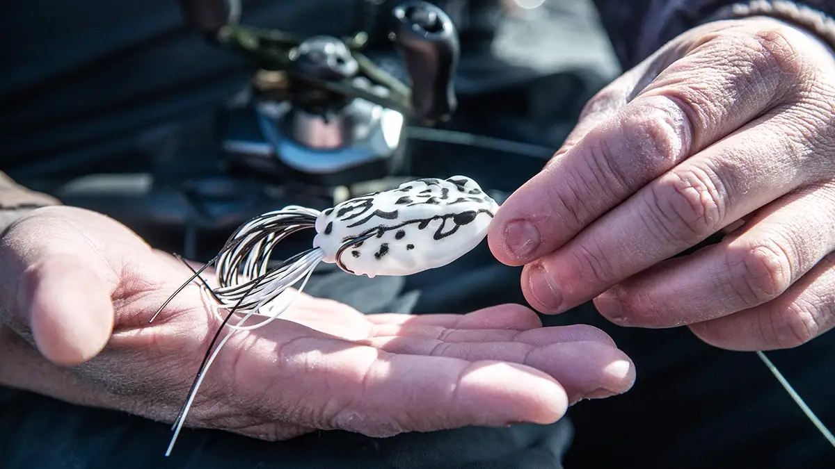 Lunkerhunt BLACK Series: The Rumbl Frog.