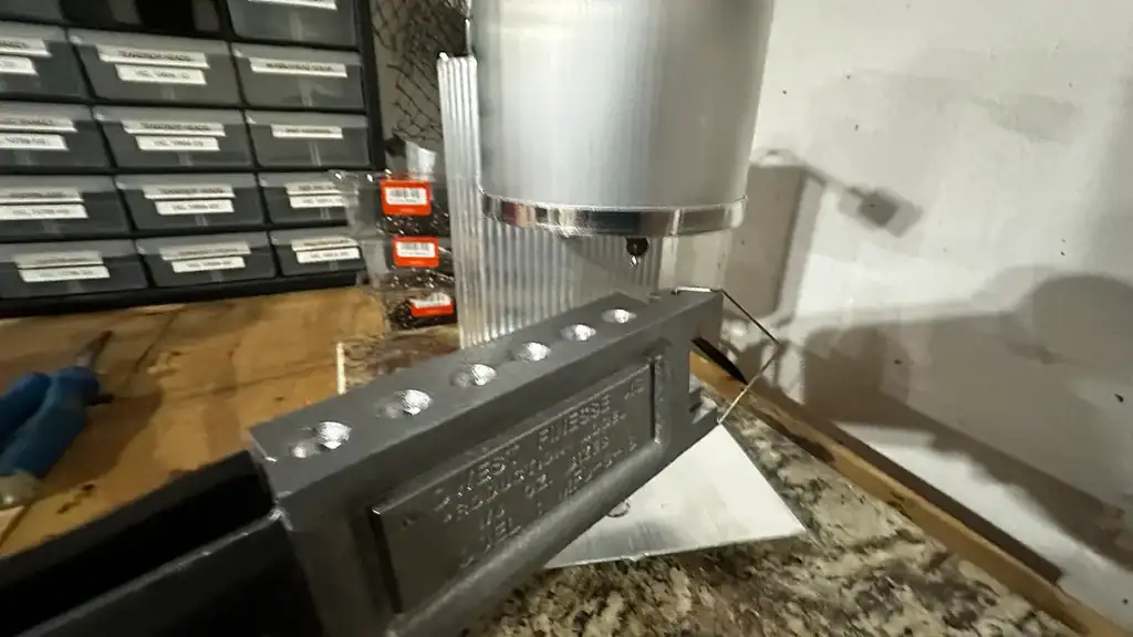lead melting pot and mold