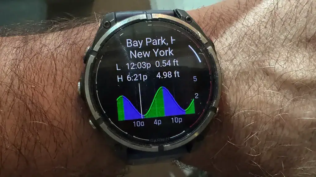 Garmin Quatix 8 tides